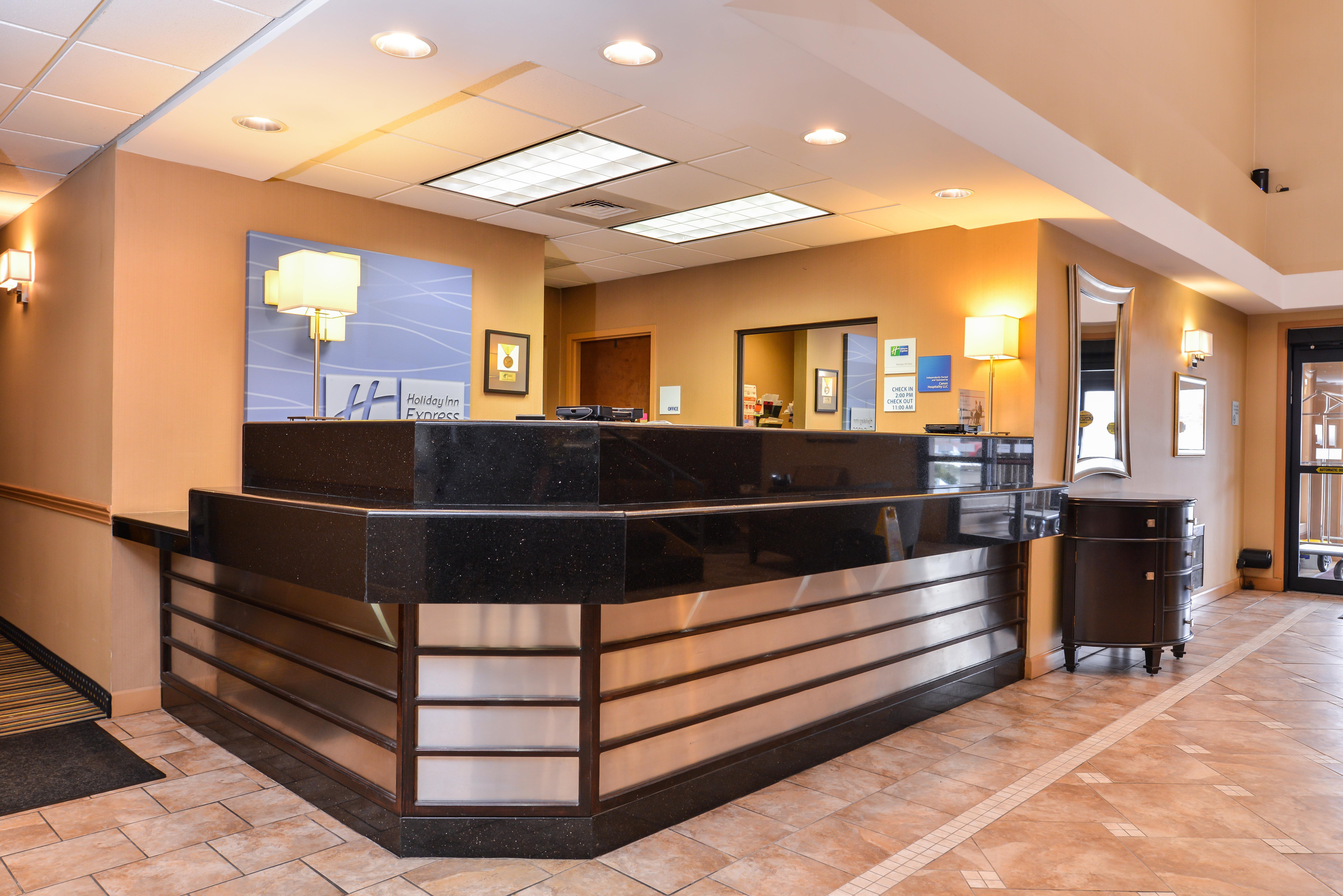 Holiday Inn Express Lewisburg - New Columbia, An Ihg Hotel Exterior photo